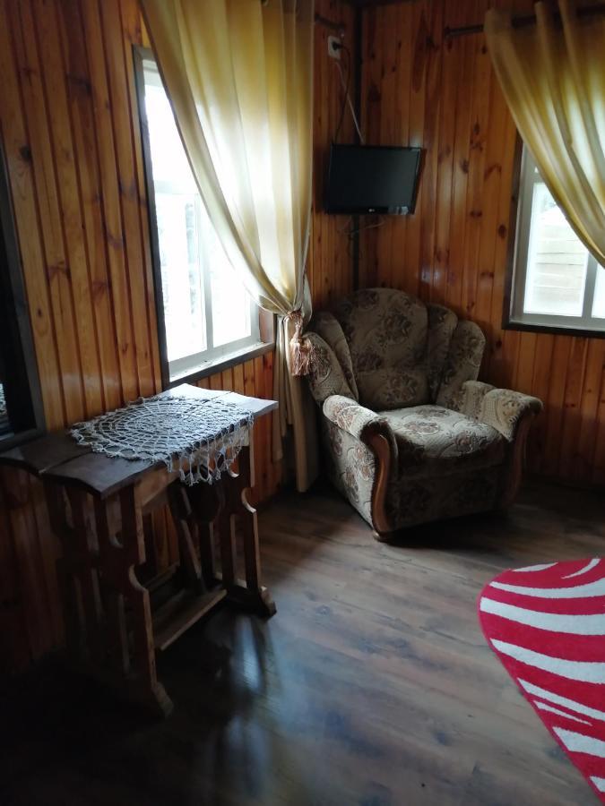 Hotel Usadba Kupalinka Ostrovo Exteriér fotografie