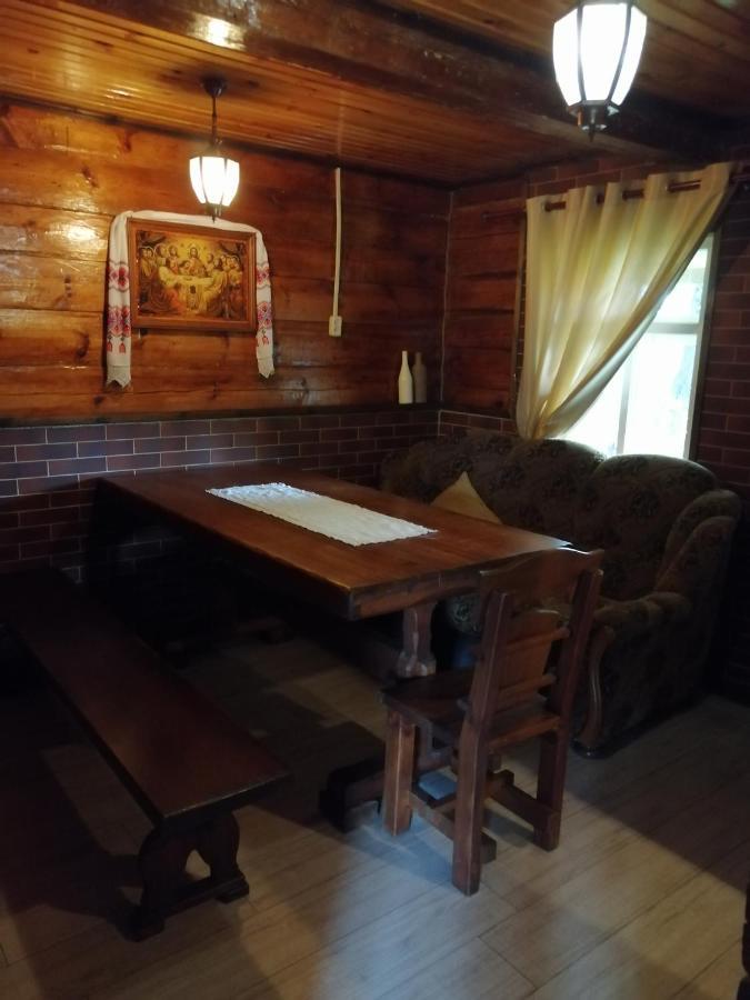 Hotel Usadba Kupalinka Ostrovo Exteriér fotografie