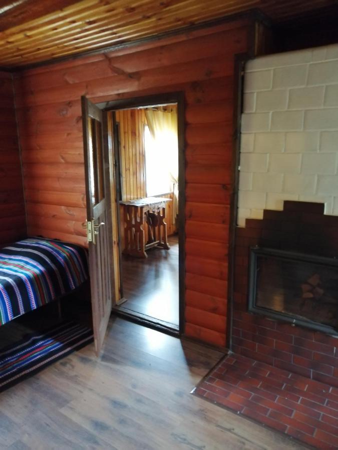 Hotel Usadba Kupalinka Ostrovo Exteriér fotografie