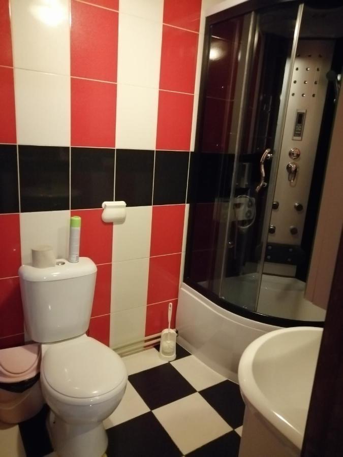 Hotel Usadba Kupalinka Ostrovo Exteriér fotografie