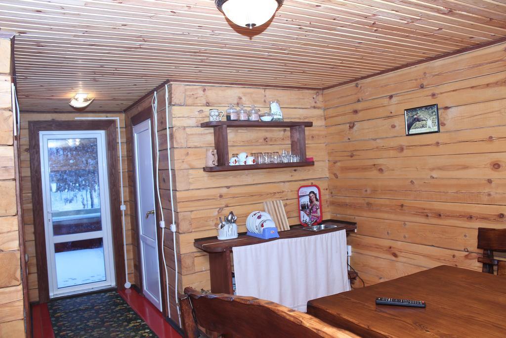 Hotel Usadba Kupalinka Ostrovo Exteriér fotografie