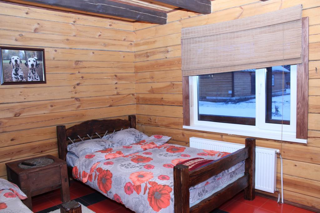 Hotel Usadba Kupalinka Ostrovo Pokoj fotografie